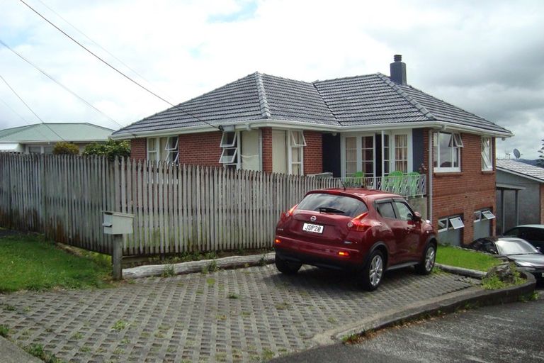 Photo of property in 4 Humphrey Kemp Avenue, Henderson, Auckland, 0612