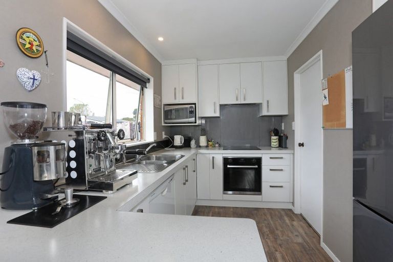 Photo of property in 3 Vista Drive, Feilding, 4702