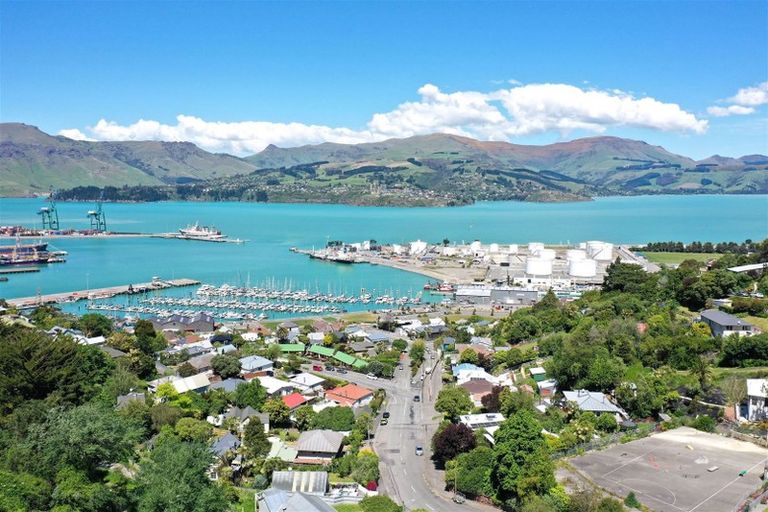 Photo of property in 3c Dalleys Lane, Lyttelton, 8082
