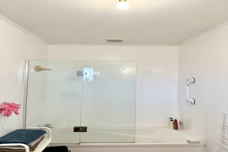 Photo of property in 48 Morris Road, Hillcrest, Hamilton, 3216