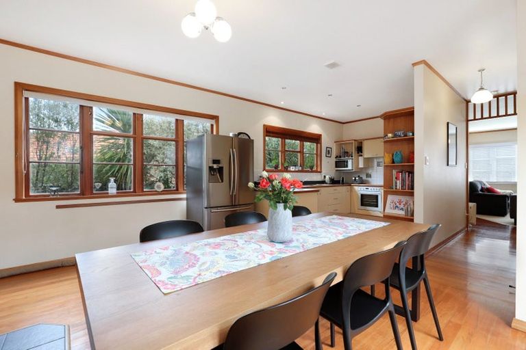 Photo of property in 1 Jellicoe Drive, Hamilton East, Hamilton, 3216