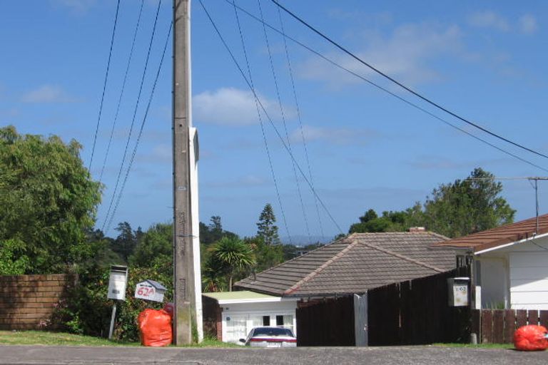 Photo of property in 62a Birkdale Road, Birkdale, Auckland, 0626
