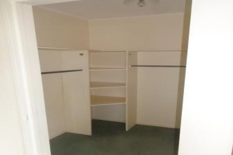 Photo of property in 6 Lantana Road, Green Bay, Auckland, 0604