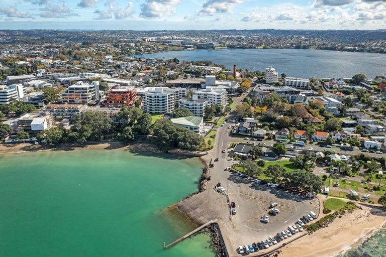Photo of property in 1/7 The Promenade, Takapuna, Auckland, 0622