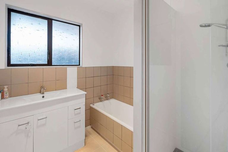 Photo of property in 1 Bullmore Place, Pukehangi, Rotorua, 3015