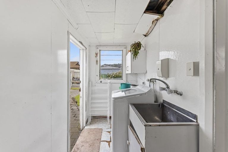 Photo of property in 12 Kings Avenue, Saint Kilda, Dunedin, 9012