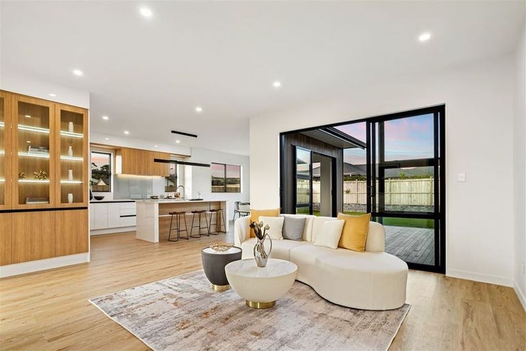 Photo of property in 3 Cutfield Lane, Kumeu, 0810