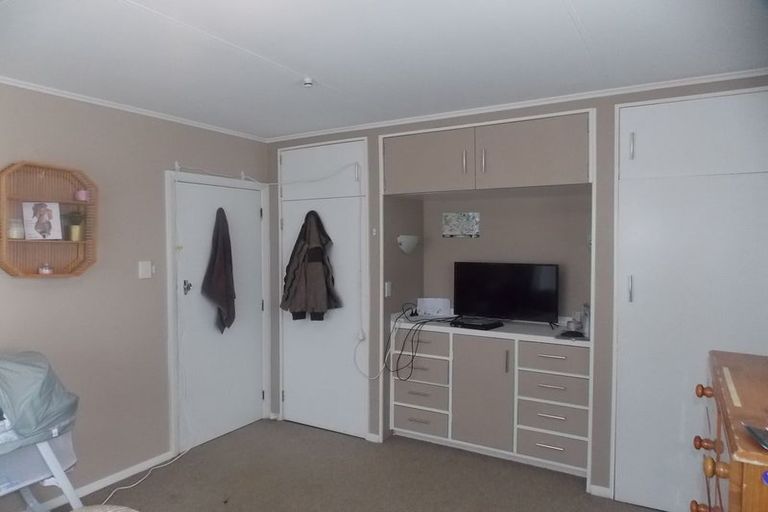 Photo of property in 34 Kelvin Grove Road, Kelvin Grove, Palmerston North, 4414