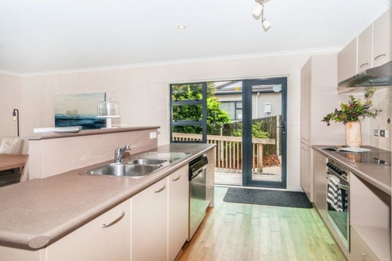 Photo of property in 24a Opal Avenue, Pakuranga, Auckland, 2010