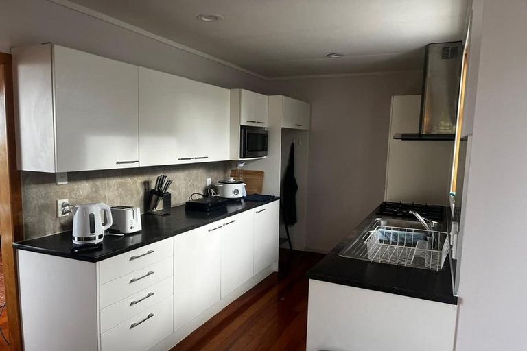 Photo of property in 91 Fairview Avenue, Fairview Heights, Auckland, 0632