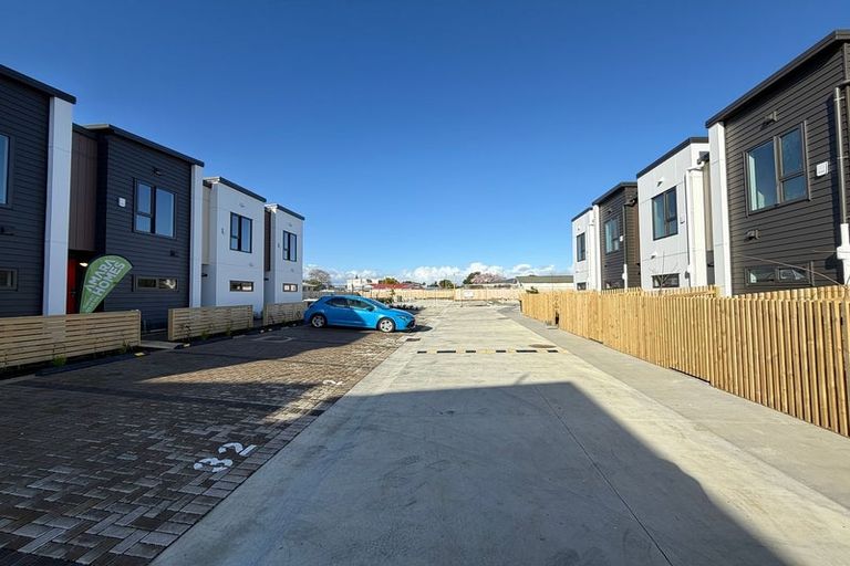 Photo of property in 26/21 Von Sturmer Street, Mangere East, Auckland, 2024