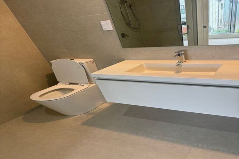 Photo of property in 7 Mahalo Avenue, Wiri, Auckland, 2104