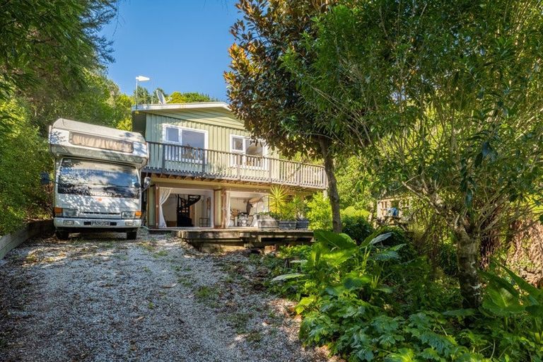 Photo of property in 786 Queen Charlotte Drive, Havelock, Picton, 7281