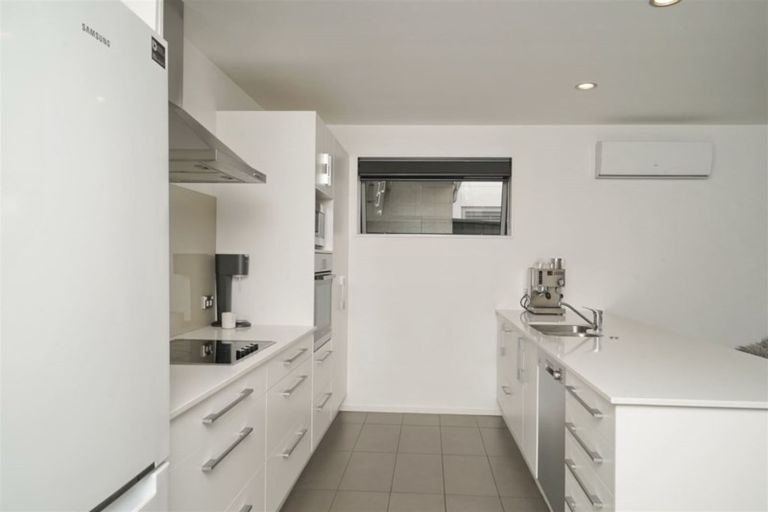 Photo of property in 4/20 Old Red Barn Road, Halswell, Christchurch, 8025