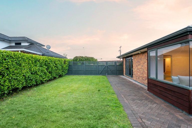 Photo of property in 38 Rototuna Road, Flagstaff, Hamilton, 3210