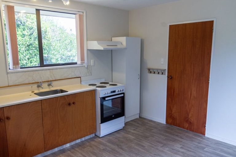 Photo of property in 2/121 Marlow Road, Aranui, Christchurch, 8061