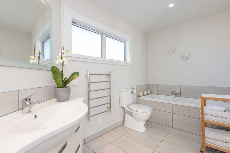 Photo of property in 11 Drake Crescent, Awatoto, Napier, 4110