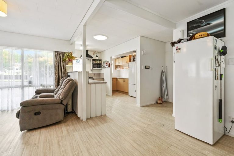 Photo of property in 17 Parkland Crescent, Terrace End, Palmerston North, 4410