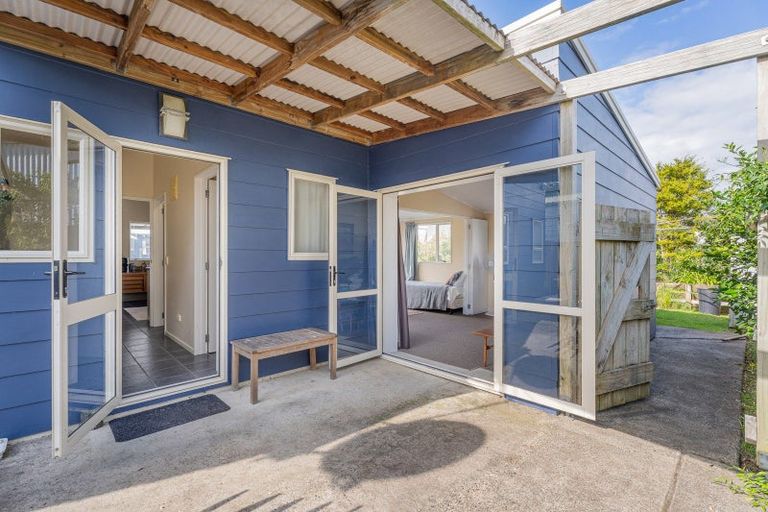 Photo of property in 160 Cook Drive, Whitianga, 3510