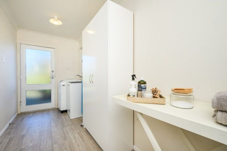 Photo of property in 21 Queen Street, Feilding, 4702