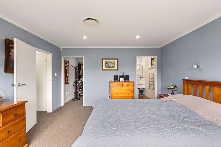 Photo of property in 9 Patea Place, Terrace End, Palmerston North, 4410