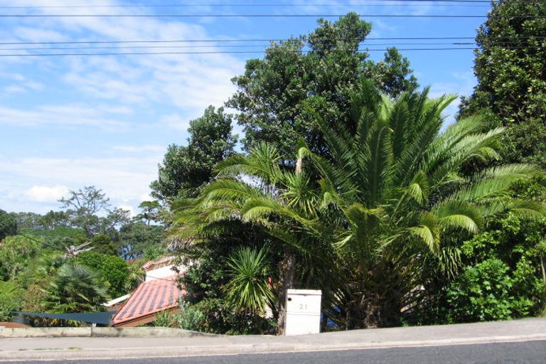 Photo of property in 21 Rewi Street, Torbay, Auckland, 0630
