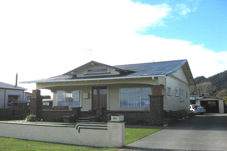 Photo of property in 25 Nelson Quay, Cobden, Greymouth, 7802
