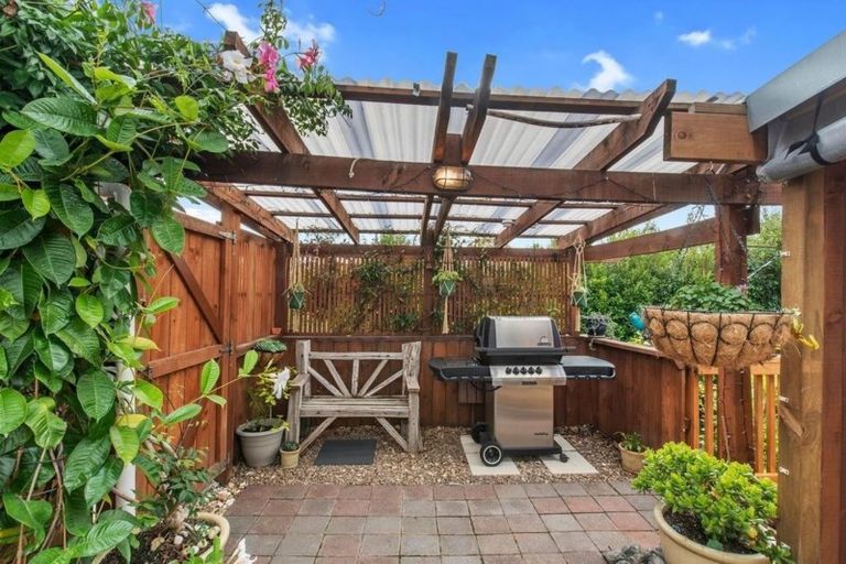 Photo of property in 35 Mountbatten Avenue, Hillcrest, Auckland, 0627