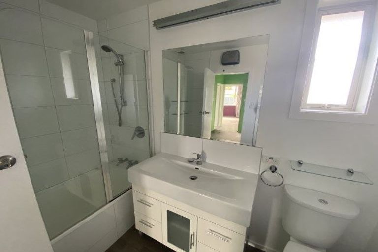 Photo of property in 73 Wingate Street, Redwood, Christchurch, 8051