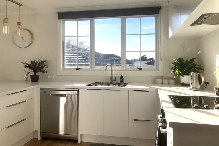 Photo of property in 83 Lorna Street, Lynmouth, New Plymouth, 4310