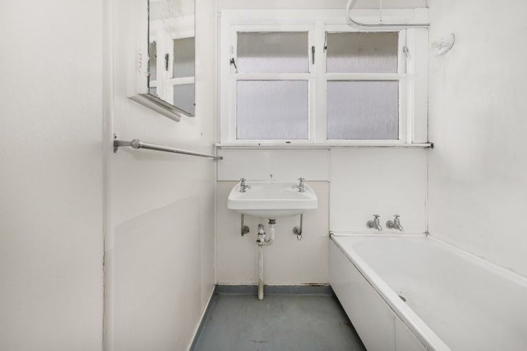 Photo of property in 47 Hinemoa Street, Levin, 5510