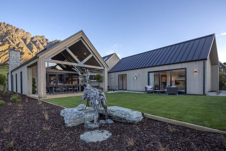 Photo of property in 22 Mcadam Drive, Jacks Point, Queenstown, 9371