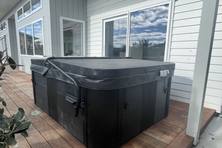 Photo of property in 2/2a Rhodes Street, Parkside, 7910