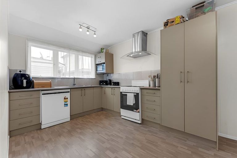 Photo of property in 65 Greenmeadows Avenue, Manurewa East, Auckland, 2102