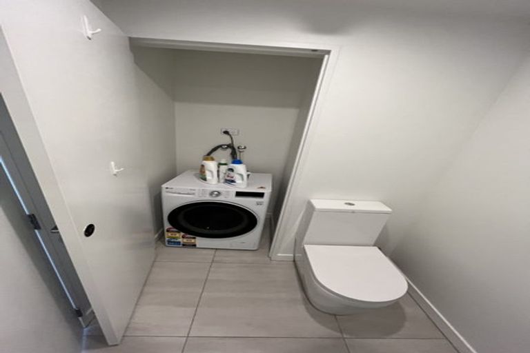 Photo of property in Pinnacle Apartments, W706/160 Victoria Street, Te Aro, Wellington, 6011