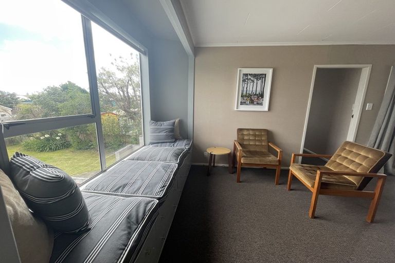 Photo of property in 14 Eruini Street, Waikanae Beach, Waikanae, 5036