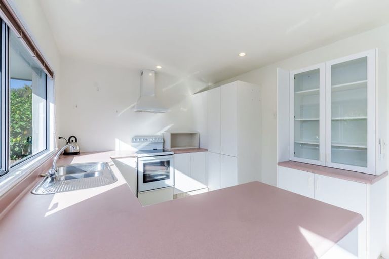 Photo of property in 4a Cedar Drive, Paraparaumu Beach, Paraparaumu, 5032