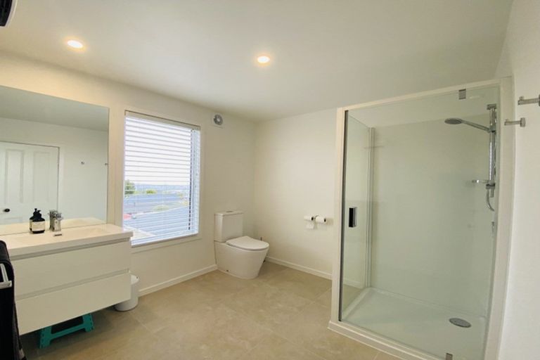 Photo of property in 114 Highgate, Roslyn, Dunedin, 9010