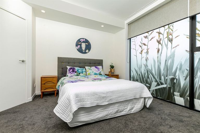 Photo of property in Sugar Lane Apartments, 5/31 Rawene Road, Birkenhead, Auckland, 0626