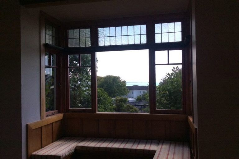 Photo of property in 80 Beechdale Crescent, Pakuranga Heights, Auckland, 2010