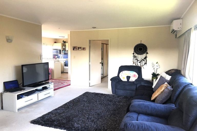 Photo of property in 2/62 Kitchener Road, Milford, Auckland, 0620