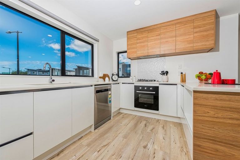 Photo of property in 2 Aviation Drive, Hobsonville, Auckland, 0616