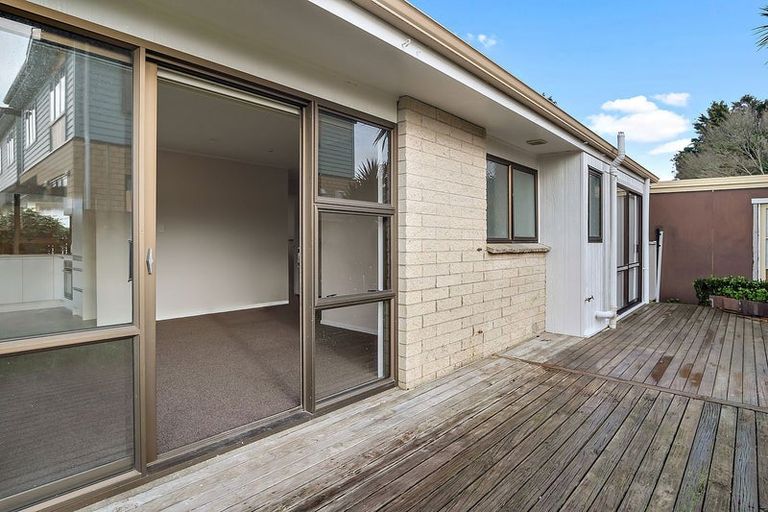 Photo of property in 4/9 Allen Avenue, Papatoetoe, Auckland, 2025