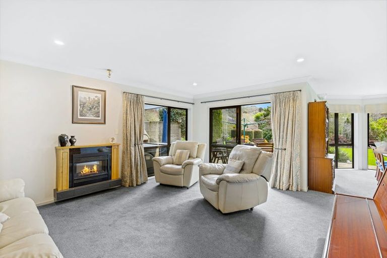 Photo of property in 41 Whangaparaoa Road, Red Beach, 0932
