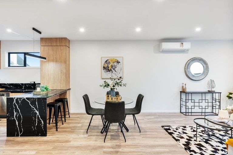 Photo of property in 3/258 Lake Road, Hauraki, Auckland, 0622