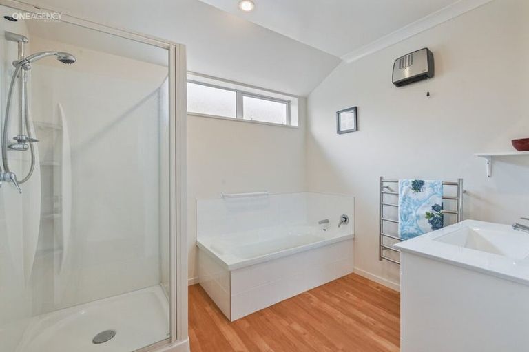 Photo of property in 12 Hakatere Road, Pegasus, 7612