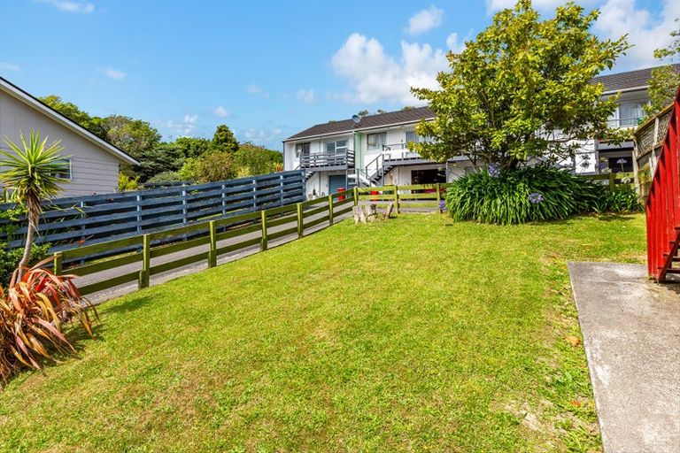 Photo of property in 8 Halyard Place, Whitby, Porirua, 5024