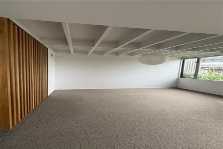 Photo of property in 383 Adelaide Road, Newtown, Wellington, 6021