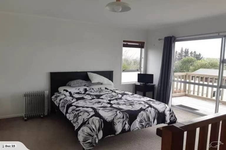 Photo of property in 1/47 Moire Road, Massey, Auckland, 0614