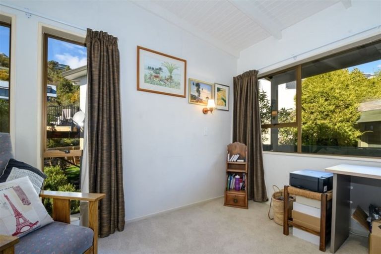 Photo of property in 6 Malcolm Place, Britannia Heights, Nelson, 7010